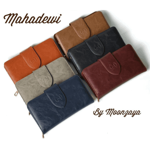 MOONZAYA MAHADEWI