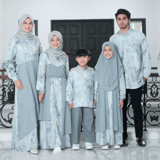 RAUNA SHAUMI GREY